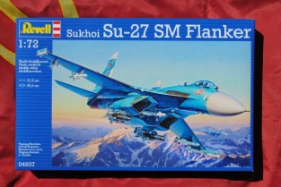 Revell 04937  Sukhoi Su-27 SM Flanker